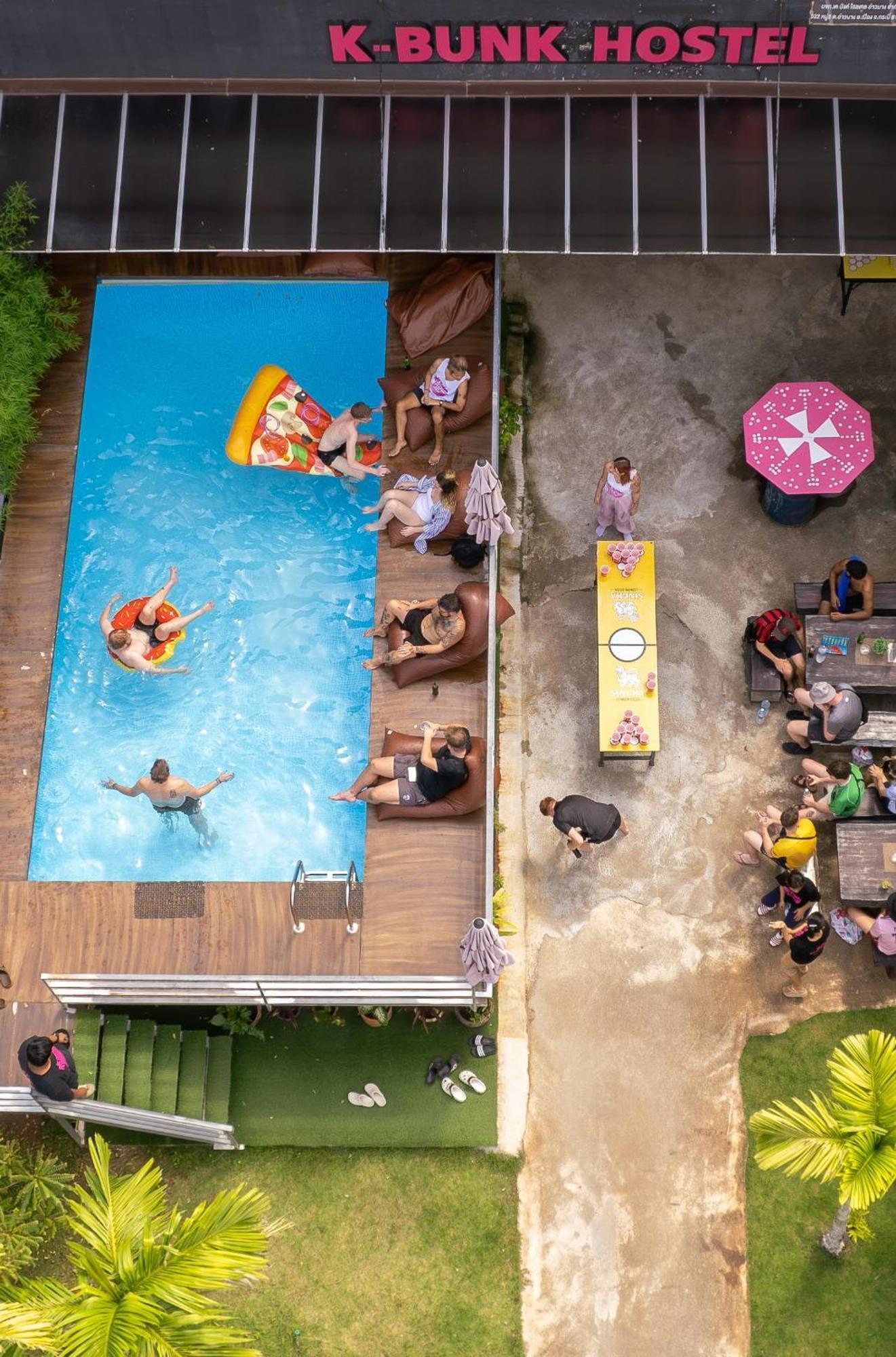 K-Bunk Aonang Center Hotell Ao Nang Exteriör bild