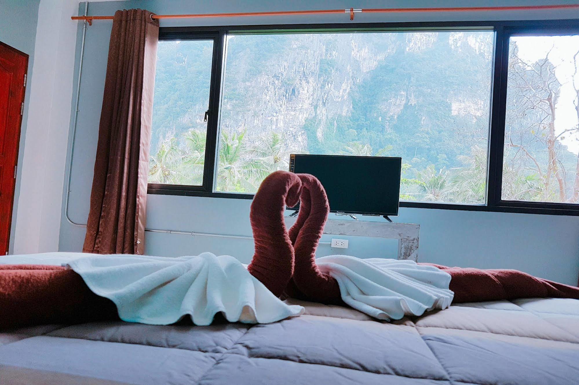 K-Bunk Aonang Center Hotell Ao Nang Exteriör bild